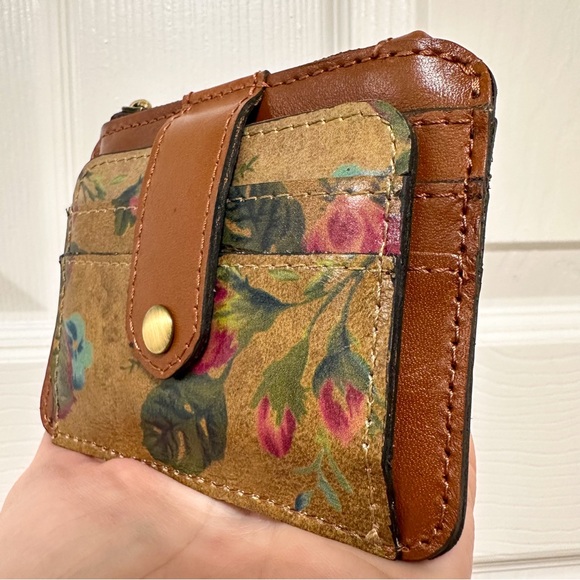 Patricia Nash Bucket Bag Vintage Leather Floral with Matching Wallet NWT - Picture 14 of 17